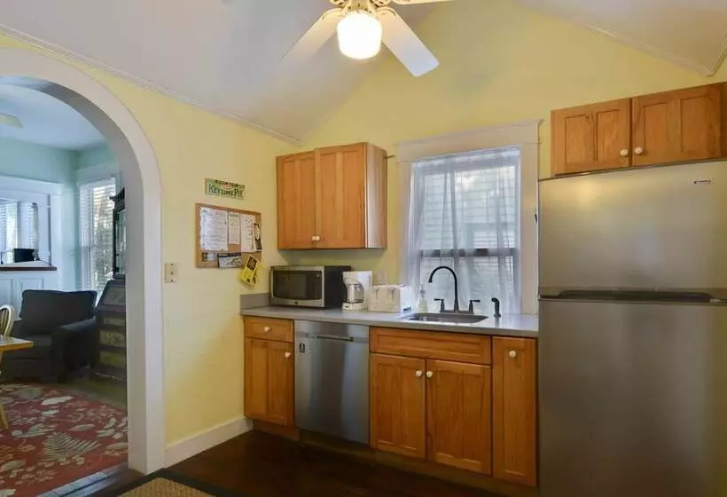 First Breath By Avantstay Close To Old Town W/ Pool Month Long Stays Only