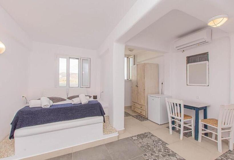 Отель Bebis House