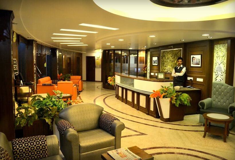 בית מלון כפרי Centre Point