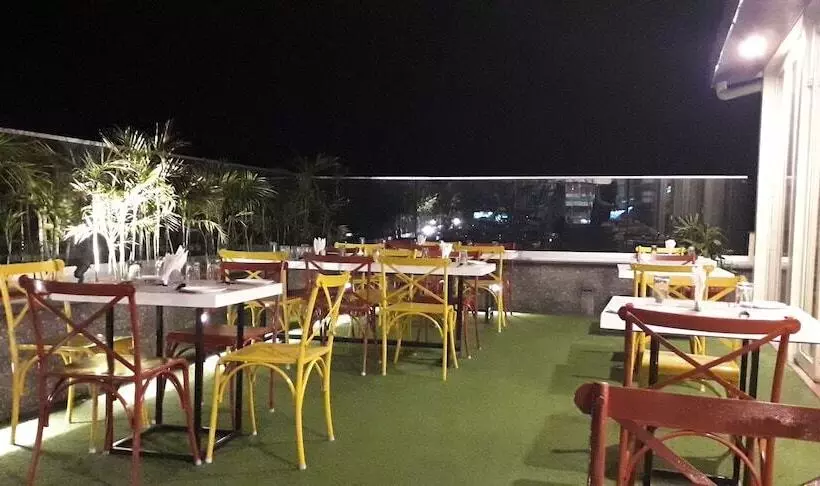 ホテル Centre Point