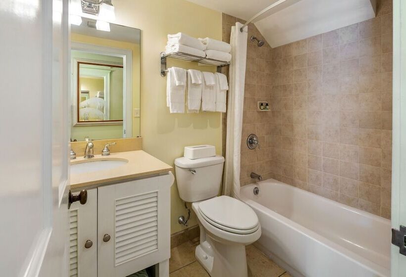 בית מלון כפרי Coconut Beach Resort