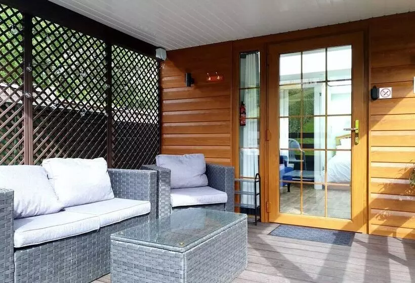 Hotelli La Al Lodge In Kendal, Gateway To The Lakes