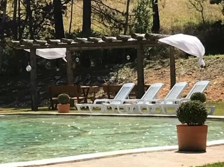 هتل Pousada Serra Verde