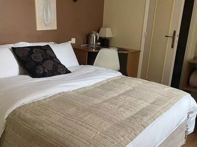 Hotelli Restaurant Le Grand Monarque