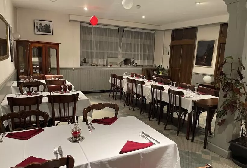 Hotelli Restaurant Le Grand Monarque