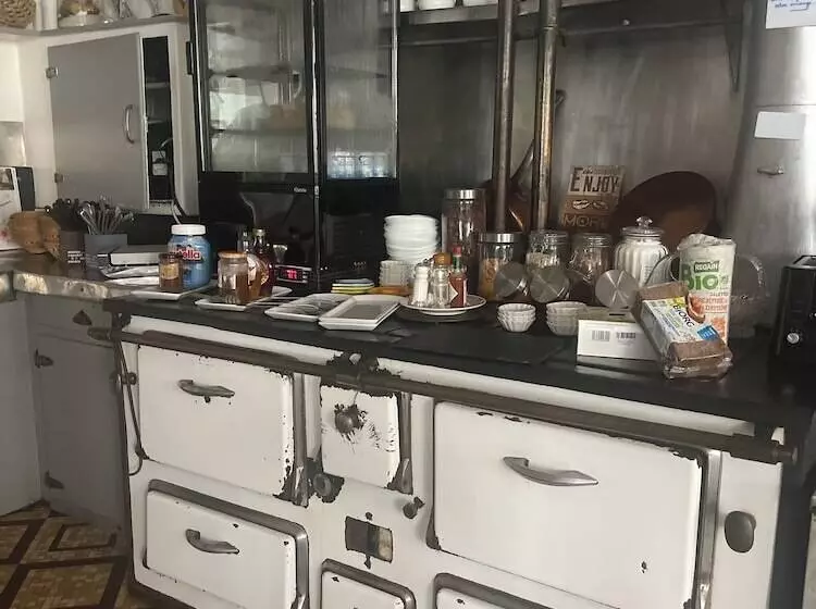 Hotelli Restaurant Le Grand Monarque