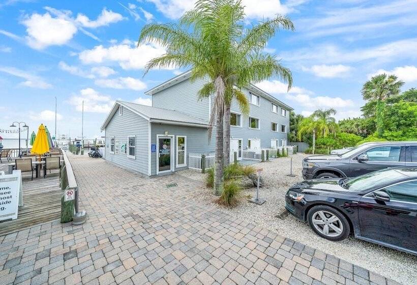 호텔 Sebastian Saltwater Lodge