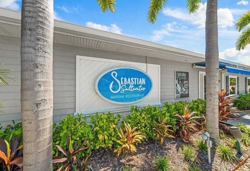 호텔 Sebastian Saltwater Lodge