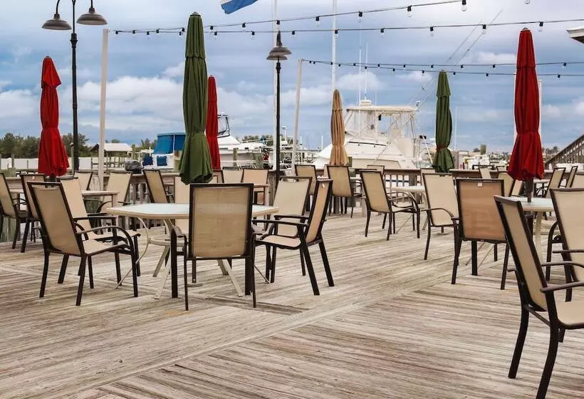 Hotelli Sebastian Saltwater Lodge