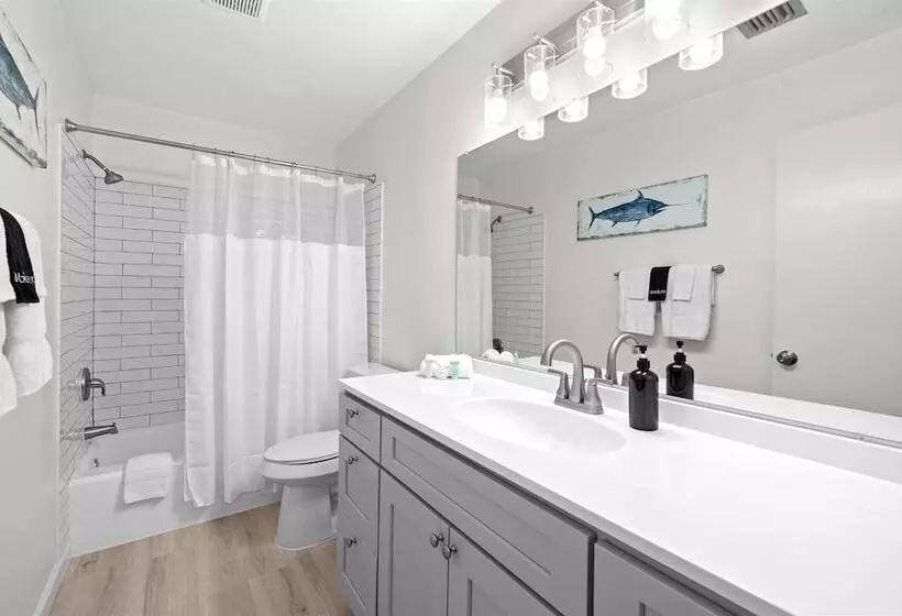 Hotelli Sebastian Saltwater Lodge