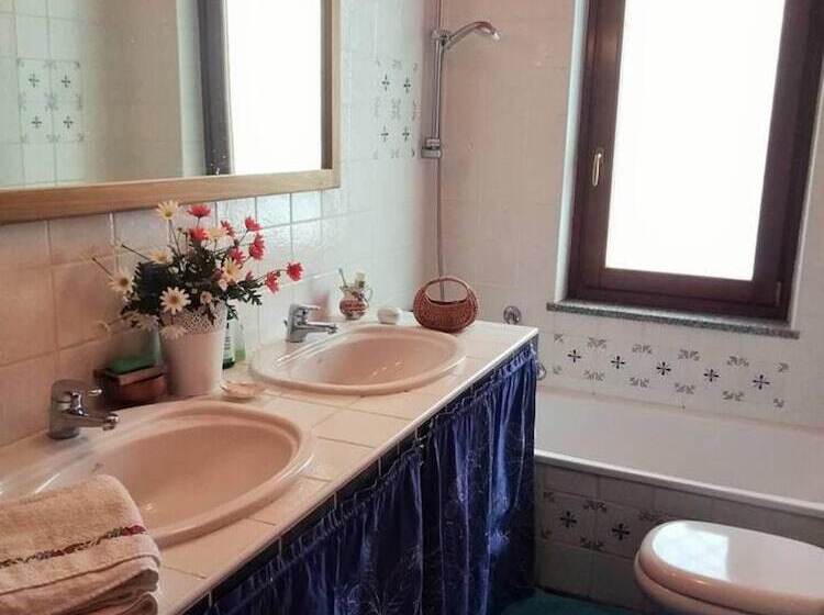 דירת נופש Cosy Apt Close To Sacra Di San Michele And Lakes