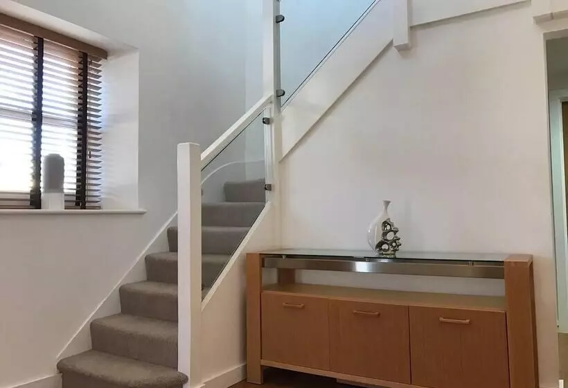 レジデンス Immaculate 4 Bed House In Paignton Near Beach