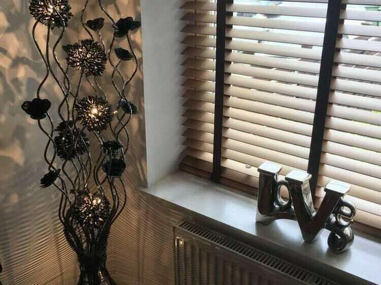 اقامتگاه Immaculate 4 Bed House In Paignton Near Beach