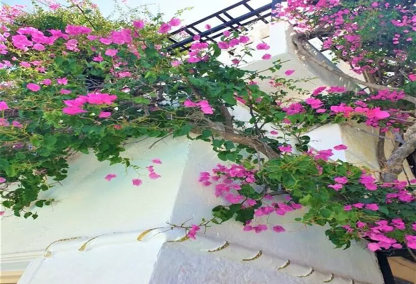 レジデンス Sunset Paradise Villa In Hersonisos