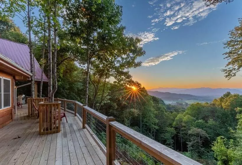 Stunning 2br Cabin With Mountain Views