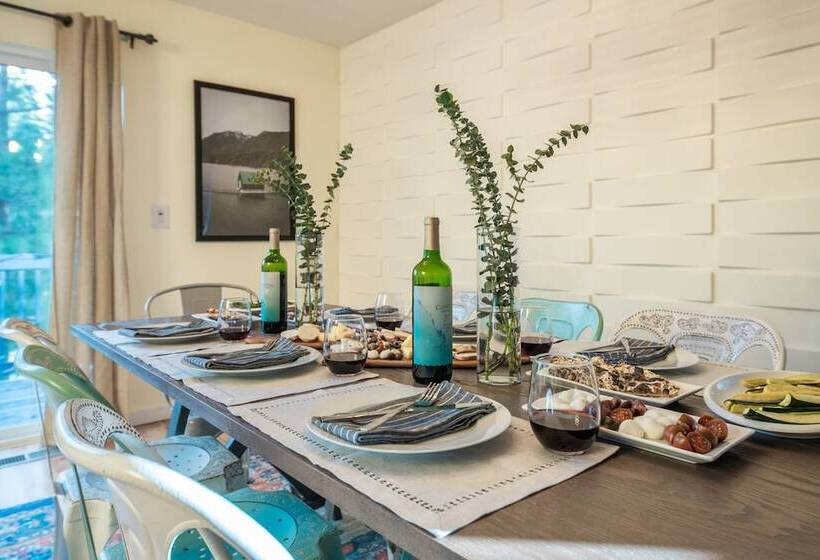 Alpine Bay By Avantstay 5mins To Diamond Peak Skiing W/ Expansive Deck