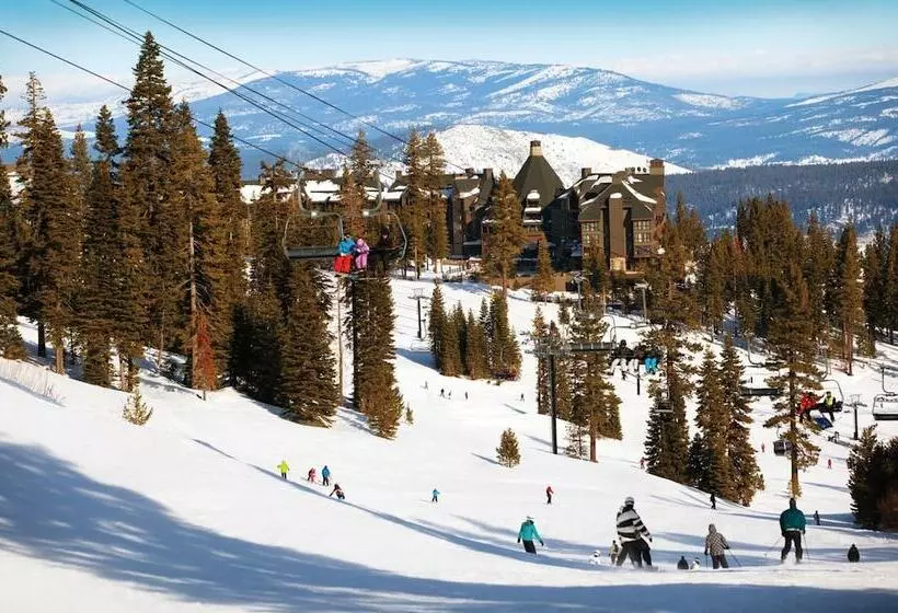 Alpine Bay By Avantstay 5mins To Diamond Peak Skiing W/ Expansive Deck