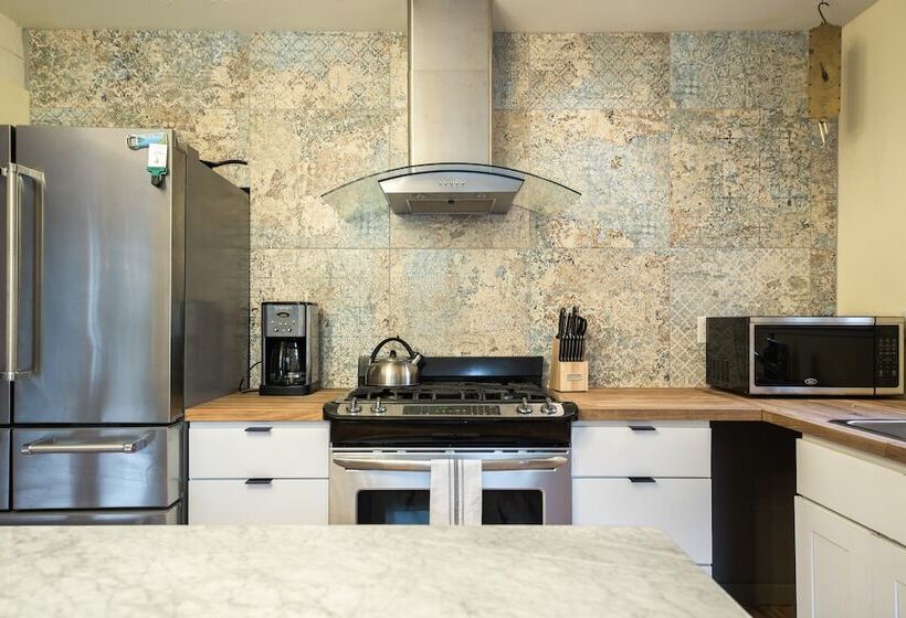 Alpine Bay By Avantstay 5mins To Diamond Peak Skiing W/ Expansive Deck