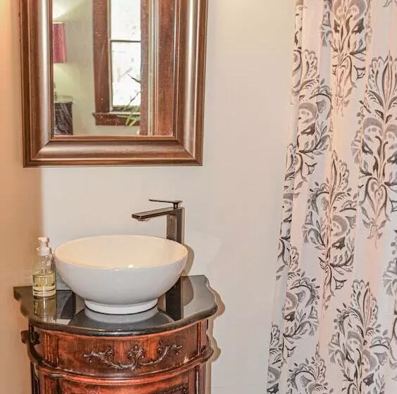 Aamiaismajoitus (B&B) Arts Inn