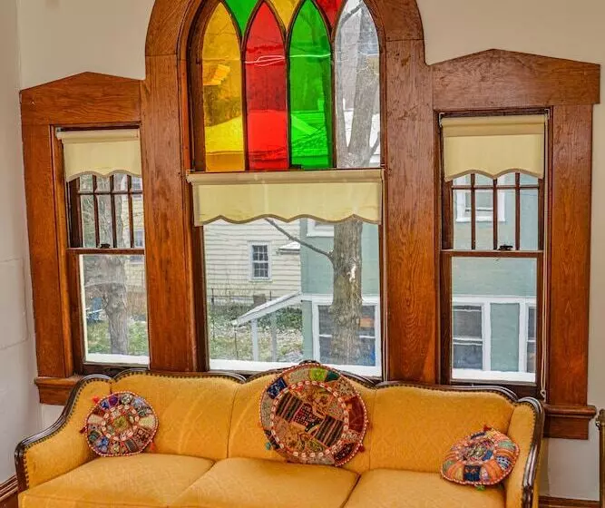 Aamiaismajoitus (B&B) Arts Inn