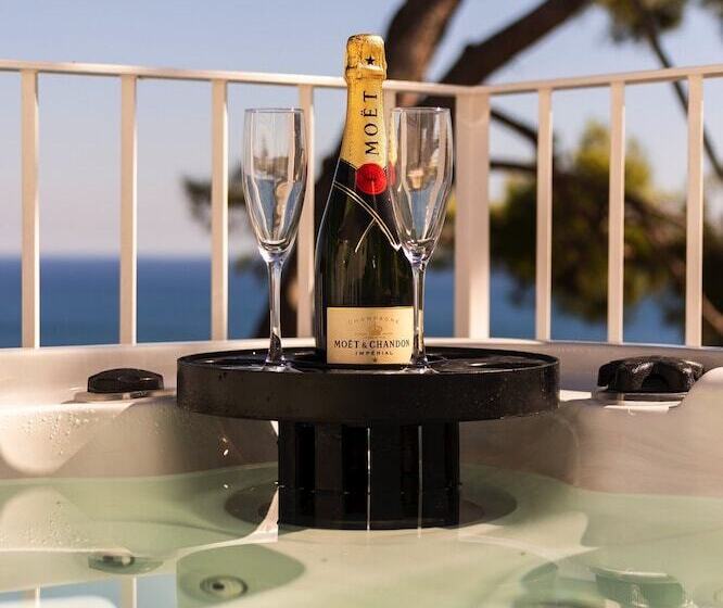 צימר Decori Suites Amalfi Coast