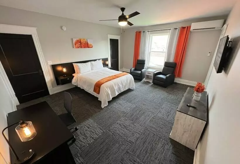 Aamiaismajoitus (B&B) Homestay On Main By Twin Lakes Creamery