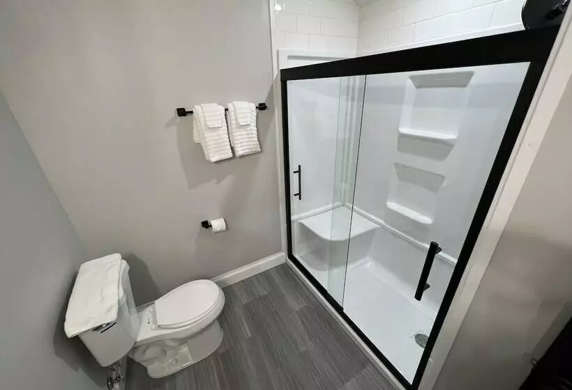 Aamiaismajoitus (B&B) Homestay On Main By Twin Lakes Creamery