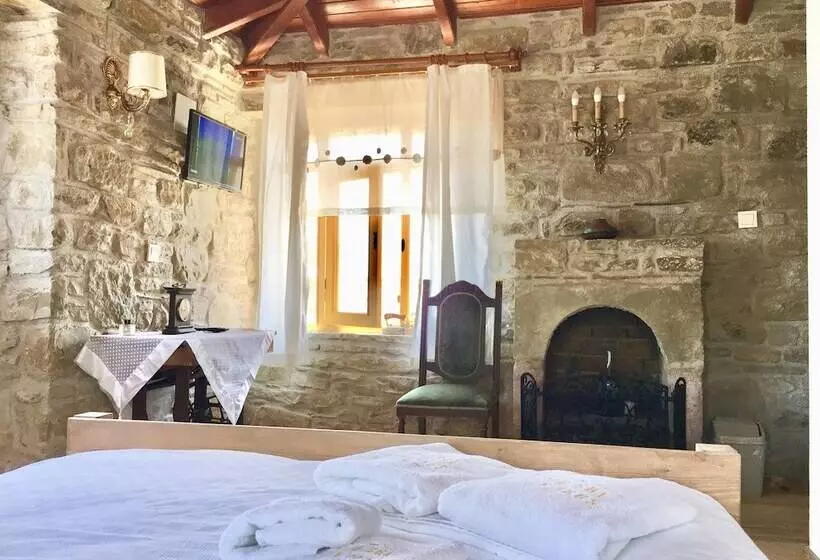 ベッドアンドブレックファースト Sari Keçi̇ Taş Otel