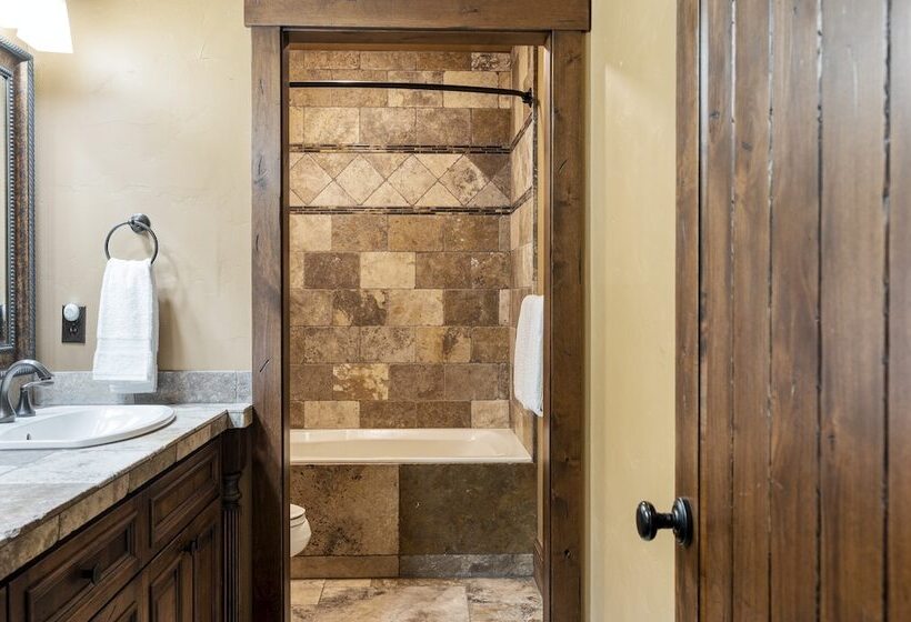 Big Pine By Avantstay Stunning Secluded Oregon Home W/ Hot Tub