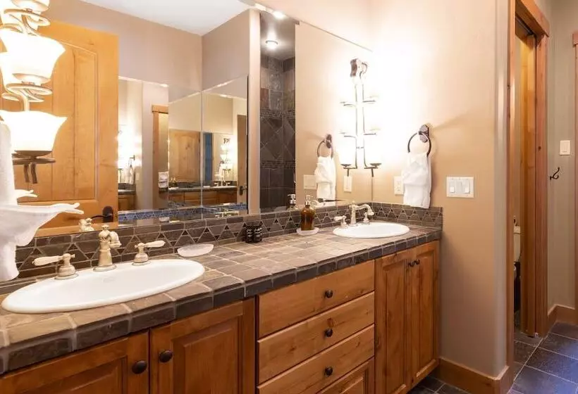 Highline By Avantstay Breathtaking Mountain Home W/ Hot Tub & Views