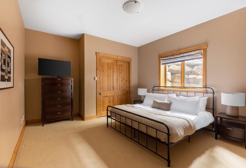 Highline By Avantstay Breathtaking Mountain Home W/ Hot Tub & Views