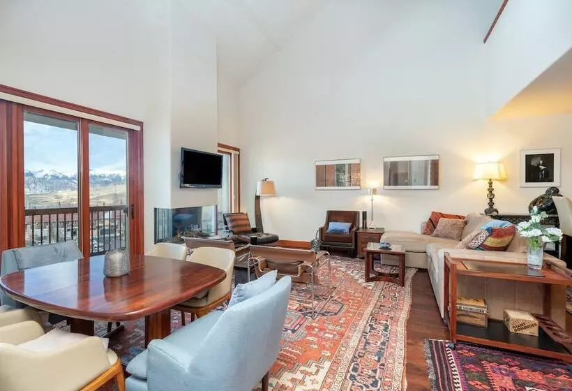 Lorian 8 By Avantstay Relaxing Home Close To Slopes & Hiking Trails