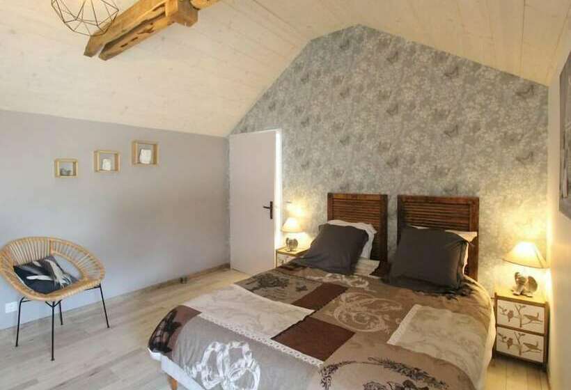 פנסיון Au Tour Des Sens