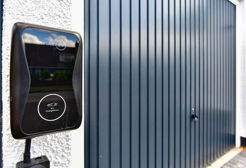 Пансион Just Stay Wales   Heatherslade House