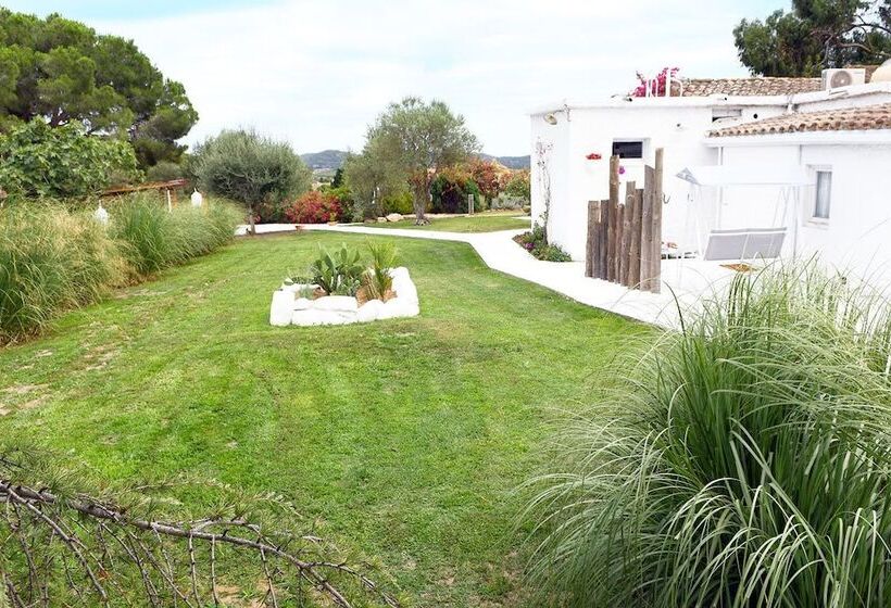 פנסיון Le Rondini