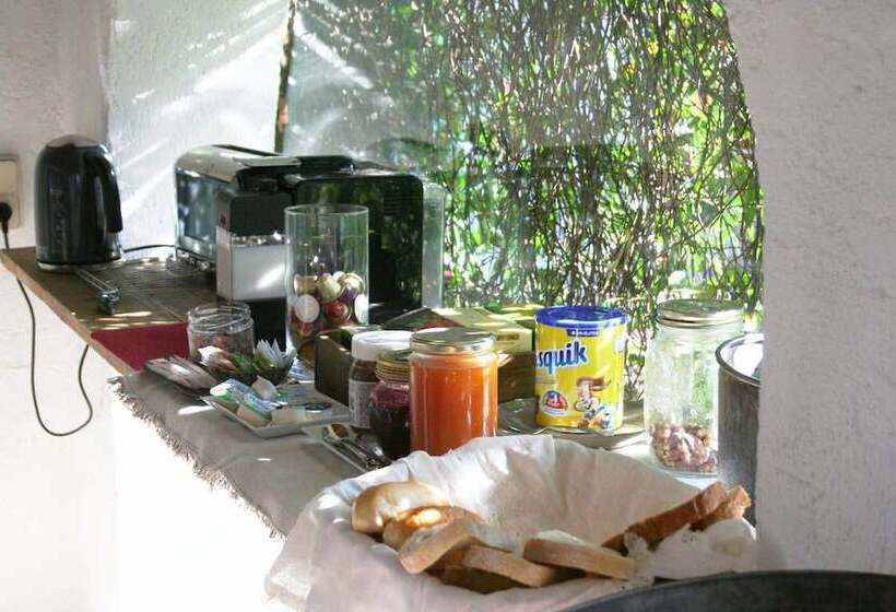 פנסיון Le Rondini