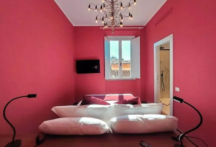 پانسیون Youroom  Coppelle