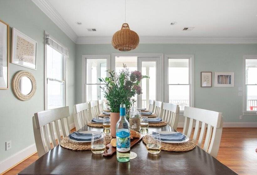 Poseidon By Avantstay On The Beach! Two Ocean Facing Balconies & Hot Tub