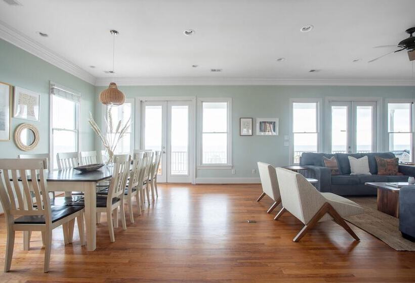 Poseidon By Avantstay On The Beach! Two Ocean Facing Balconies & Hot Tub