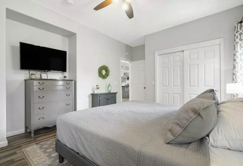 Residenssi Blue Oak Hideaway   A Kids Paradise