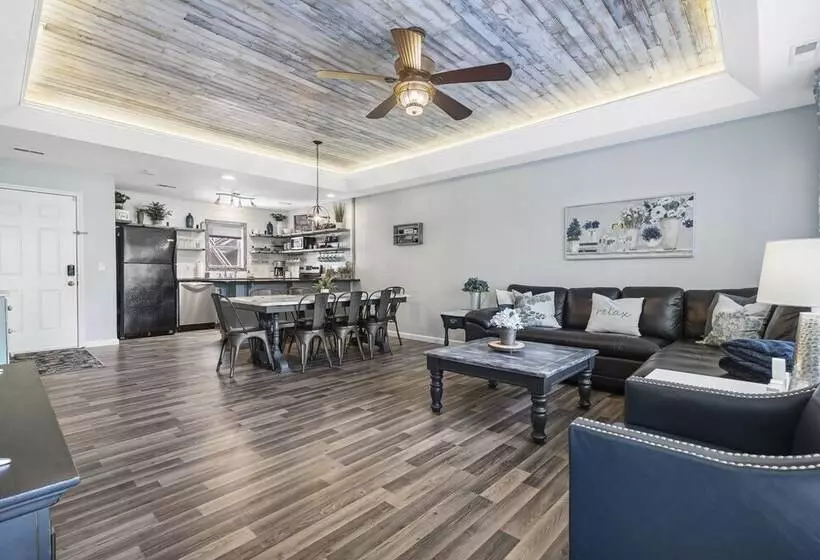 Residenssi Blue Oak Hideaway   A Kids Paradise