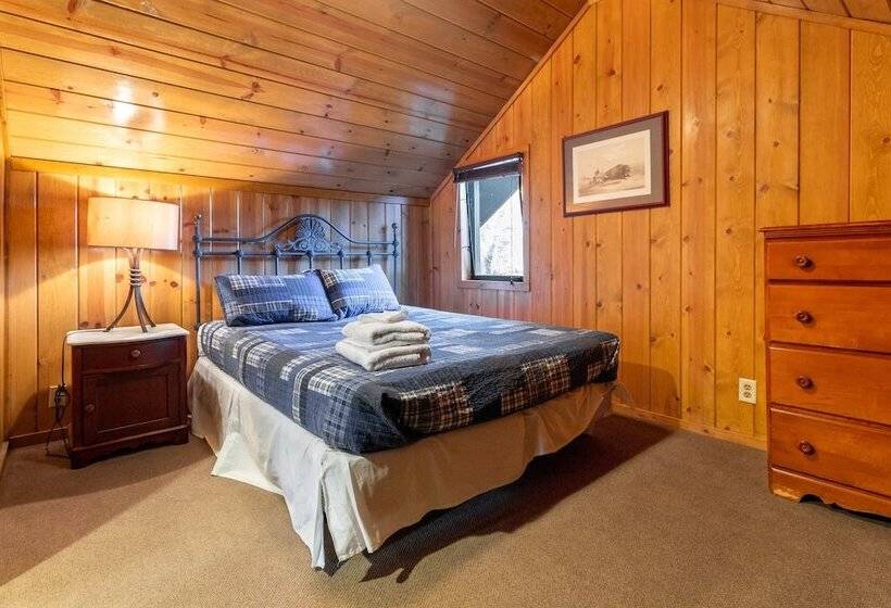 Shoreline Lakehouse By Avantstay Majestic Lakefront Cabin W/ Hot Tub & Fire Pit!