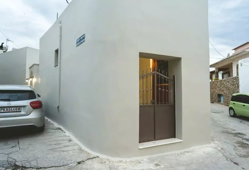 Aamiaismajoitus (B&B) Aesthisis Sensational Accommodation