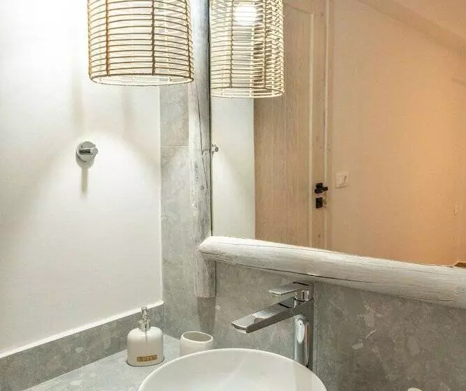 Aamiaismajoitus (B&B) Aesthisis Sensational Accommodation