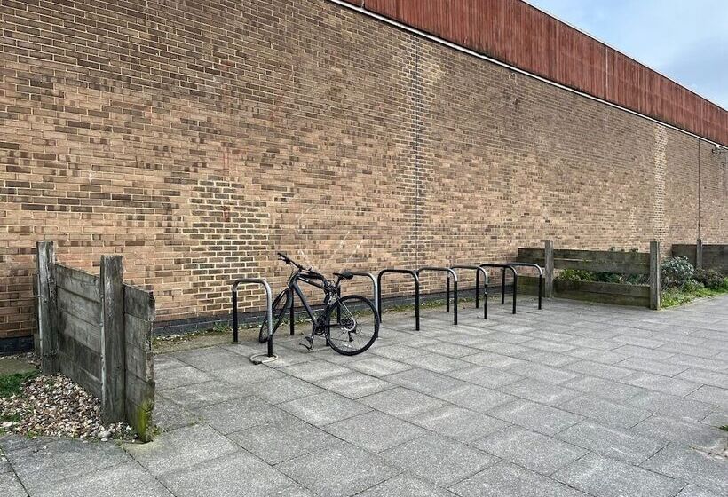 مبيت وإفطار The Seaview Snug