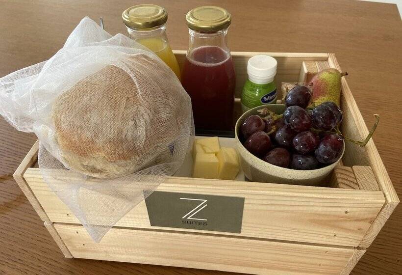 민박 Zambujal Suites