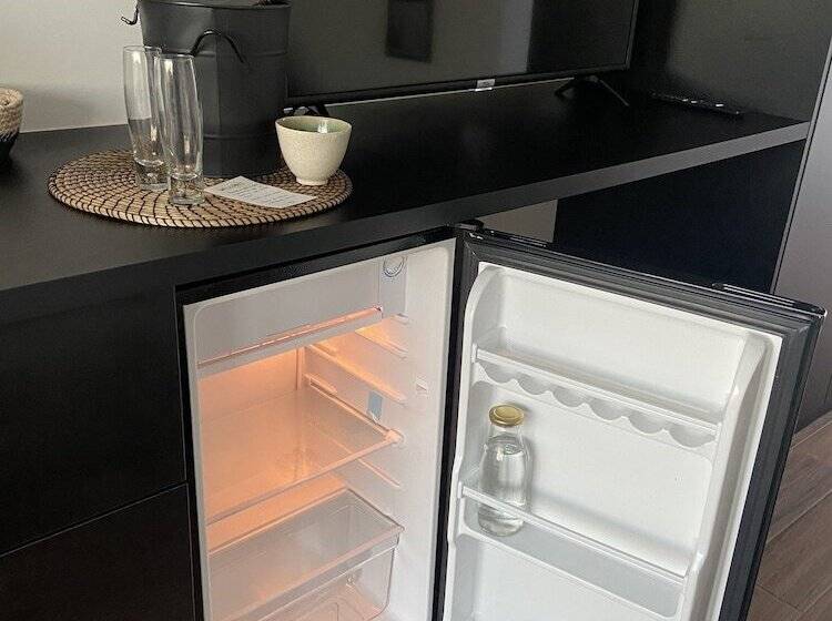 민박 Zambujal Suites