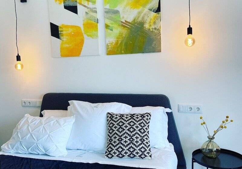 민박 Zambujal Suites