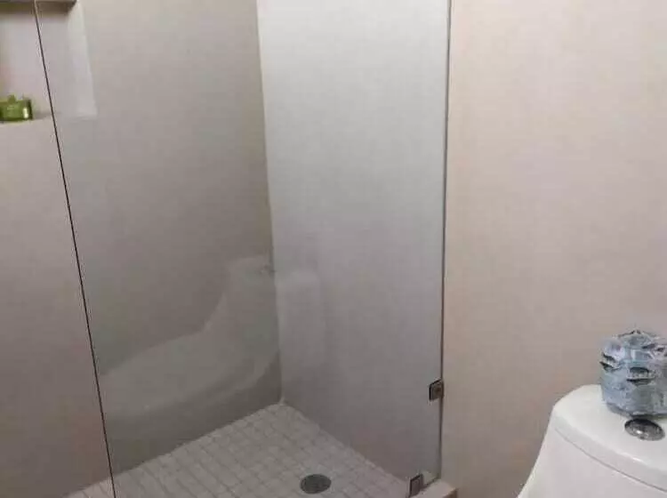 El Camino Hotel & Suites