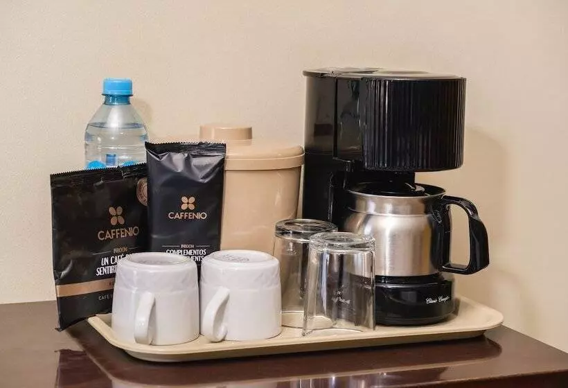 El Camino Hotel & Suites